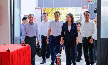 Phó Chủ tịch nước kiểm tra công tác chuẩn bị bầu cử tại Lâm Đồng