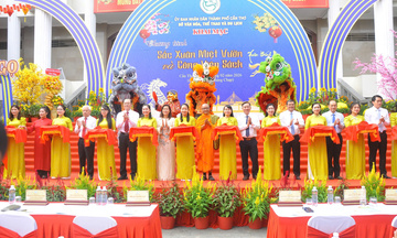 Cần Thơ: Khai mạc 'Sắc xuân miệt vườn' và Công viên sách xuân Bính Ngọ