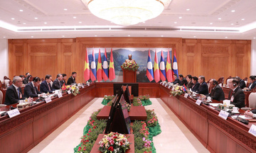 Chủ tịch Quốc hội: Ưu tiên cao nhất cho mối quan hệ truyền thống đặc biệt với Lào