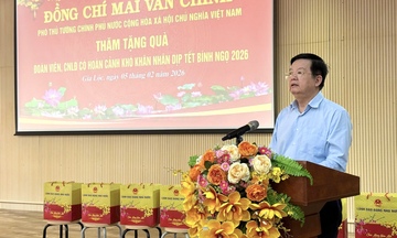 Phó Thủ tướng Mai Văn Chính thăm, tặng quà Tết cho công nhân Tây Ninh