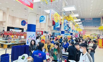 Quảng Trị siết chặt an toàn thực phẩm dịp Tết: Kiểm soát từ thị trường đến bàn ăn