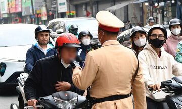 Cảnh sát giao thông xử lý hơn 1.800 trường hợp vi phạm nồng độ cồn