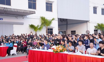 Nghệ An: Doanh nghiệp quan tâm thưởng Tết và tặng quà cho người lao động