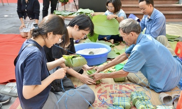 Tái hiện sắc xuân truyền thống tại Bảo tàng Đà Nẵng