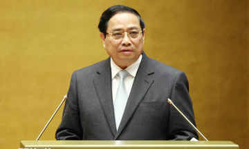 Bám sát tình hình thực tiễn, vận dụng sáng tạo các nghị quyết của Đảng