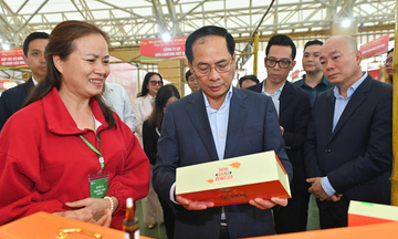 Doanh nghiệp mang gì đến Hội chợ Mùa Xuân ngoài sản phẩm?