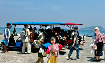 Quảng Ngãi: Chủ động phương án đưa người dân Lý Sơn về đảo đón Tết