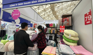 Chăn ga gối đệm Việt hút khách tại Hội chợ Mùa Xuân 2026