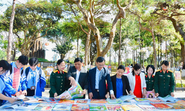 Gia Lai: Hơn 500 số báo xuân 'khoe sắc' tại Hội Báo xuân Bính Ngọ 