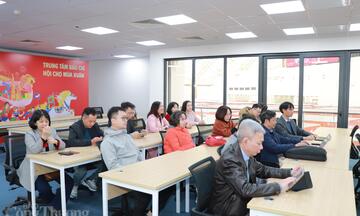 Chi bộ 2, Đảng bộ Báo Công Thương gắn sinh hoạt chính trị với thực tiễn tại Hội chợ Mùa Xuân 2026