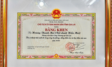 Chủ tịch UBND tỉnh Gia Lai tặng bằng khen cho phóng viên Báo Công Thương