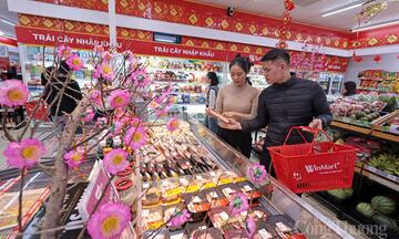 Doanh nghiệp bán lẻ tăng tốc cung ứng hàng hóa phục vụ tết Bính Ngọ