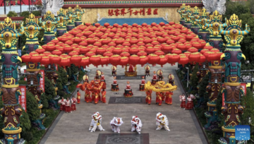 Cận cảnh những màn nghệ thuật Tết trên khắp Trung Quốc