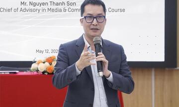 Xuân mới nói chuyện về 'tư cách' của thương hiệu