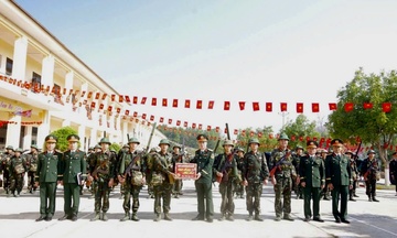 Điện Biên: Ấm tình quân dân trước thời khắc giao thừa