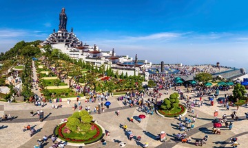 Những lễ hội mùa xuân quy mô lớn nhất trên cả nước tết Bính Ngọ 2026