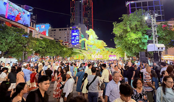 TP. Hồ Chí Minh: 'Biển' người đổ về trung tâm đón khoảnh khắc giao thừa 