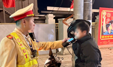 Hơn 1.600 trường hợp vi phạm nồng độ cồn trong tối ngày đầu năm mới