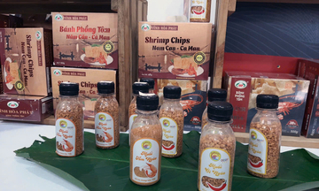 Kể chuyện Đất Mũi qua bánh phồng tôm Năm Căn - Cà Mau