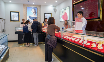 Giá vàng hôm nay ngày 21/2: Giá vàng, bạc cùng nhau tăng