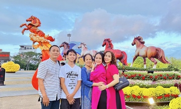 Gia Lai: Cụm linh vật gây 'sốt', hút khách tham quan