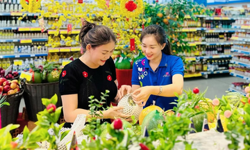 Mùng 4 Tết thị trường ổn định, sức mua dần trở lại nhịp thường