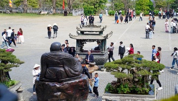 Ninh Bình thu 2.406 tỷ đồng từ du lịch dịp Tết