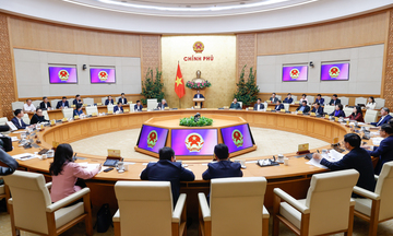 Thủ tướng yêu cầu 'ăn Tết gọn, vào việc ngay',  triển khai các nhiệm vụ trọng tâm sau Tết