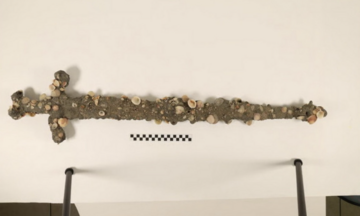 Giải mã thanh kiếm thời Thập tự chinh cực hiếm mới được phát hiện