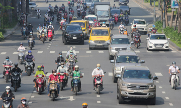 Dự báo thời tiết TP. Hồ Chí Minh ngày 23/2: Trời oi, mưa vài nơi về đêm