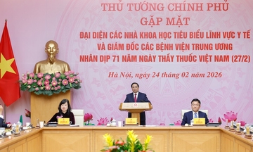 Thủ tướng: Đầu tư cho y tế là đầu tư cho tương lai sức khỏe dân tộc