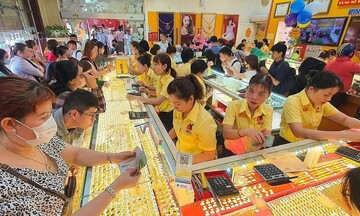 Thủ tướng yêu cầu theo dõi sát thị trường vàng, quản lý đồng bộ hoạt động kinh doanh