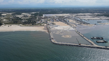 Khu bến cảng Mỹ Thủy:  Mục tiêu khai thác bến số 1 vào tháng 4/2026