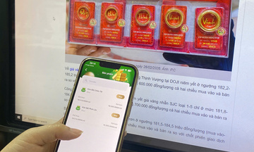 Ngày vía Thần Tài: Người dân 'săn' vàng online