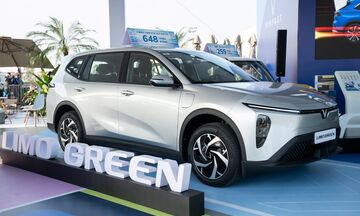 Vì sao giới tài xế đồng loạt bỏ xe xăng, lên đời VinFast Green?