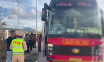 Xe khách 36 chỗ chở 48 người bị phạt 90 triệu đồng