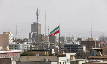 Eo biển Hormuz chao đảo, Iran tuyên bố sẵn sàng mọi kịch bản