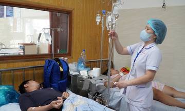 Bộ Y tế chỉ đạo khẩn vụ nghi ngộ độc sau ăn bánh mỳ ở TP. Hồ Chí Minh