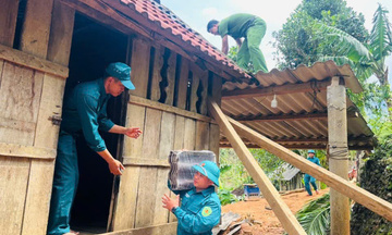 Quảng Ngãi: Khẩn trương khắc phục thiệt hại do lốc xoáy 