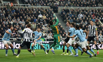 Man City thắng đậm 3-1, Newcastle thất bại ngay trên sân nhà