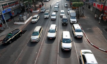 Các quốc gia điều chỉnh giờ làm để tiết kiệm xăng, dầu