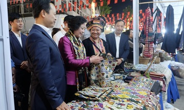 Tôn vinh bản sắc văn hóa các dân tộc tại Điện Biên