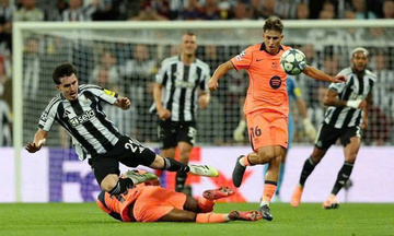 Newcastle 1-1 Barcelona: Màn rượt đuổi nghẹt thở ở cuối trận