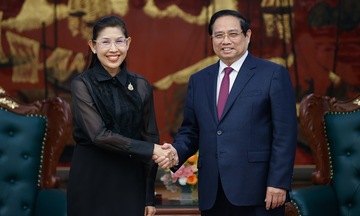 Thủ tướng đề nghị Thái Lan tạo thuận lợi bảo đảm nguồn cung nhiên liệu hàng không