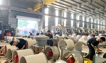 Ứng phó giá xăng dầu: Doanh nghiệp công nghiệp 'siết' chi phí sản xuất