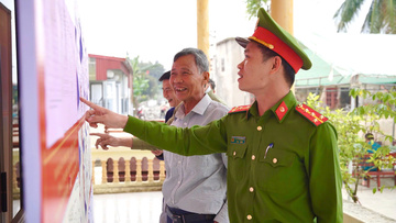 Những người âm thầm giữ bình yên cho ngày hội của toàn dân