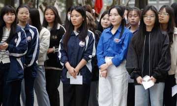 Sinh viên Học viện Báo Chí và Tuyên truyền tự hào lần đầu đi bầu cử