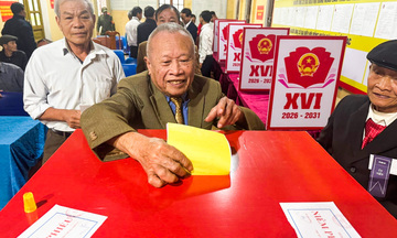 Gần 1 triệu cử tri Hà Tĩnh đi bầu cử