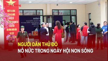 Người dân Thủ đô nô nức trong 'Ngày hội non sông'