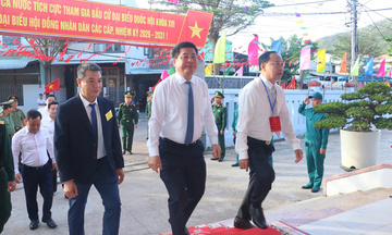 Phó Bí thư Đảng ủy Quốc hội Nguyễn Hồng Diên dự lễ khai mạc bầu cử tại Gia Lai